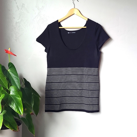 Maurices Black & White Striped Short Sleeved Scoop-Neck Sweater Size XL - Picture 2 of 7